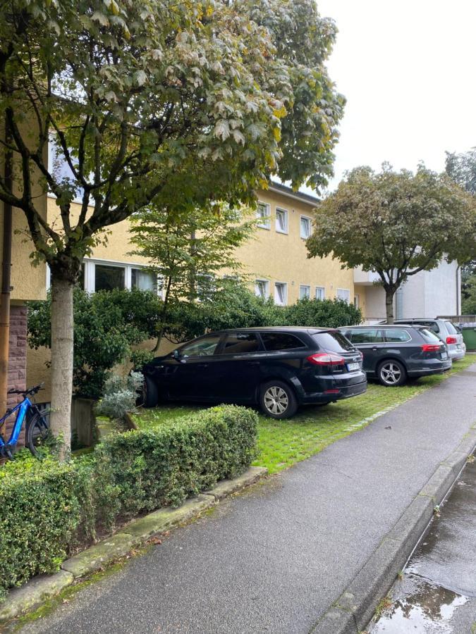 Awm Korntal Aparthotel Bagian luar foto