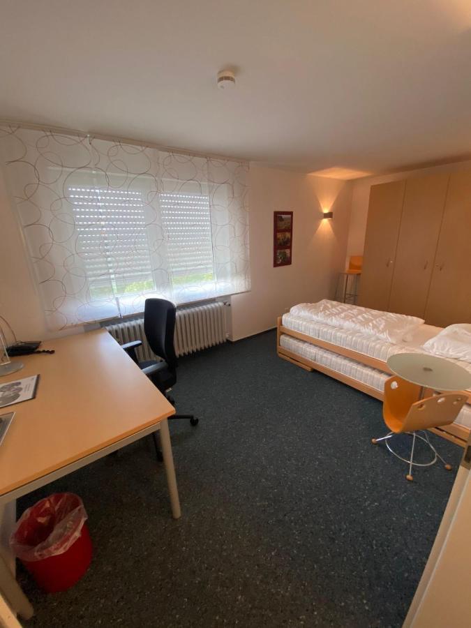 Awm Korntal Aparthotel Bagian luar foto